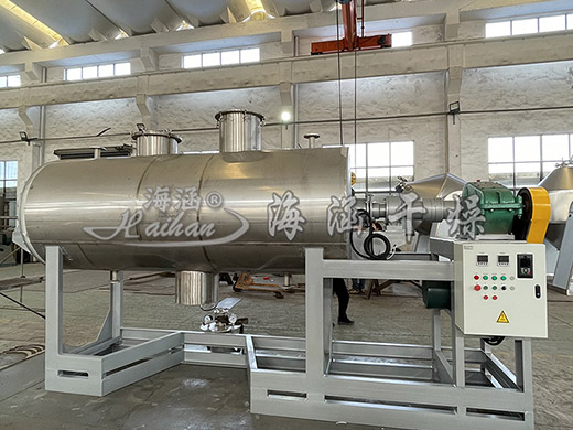 为湖北某客户单位精心制作的ZB-2000真空耙式干燥机已成功发货！